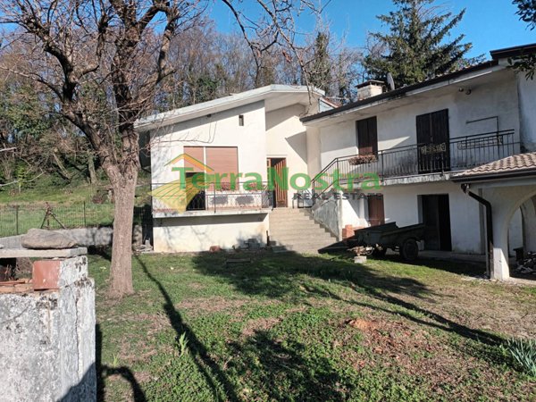 casa indipendente in vendita a Cavasso Nuovo
