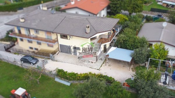 casa indipendente in vendita a Cavasso Nuovo
