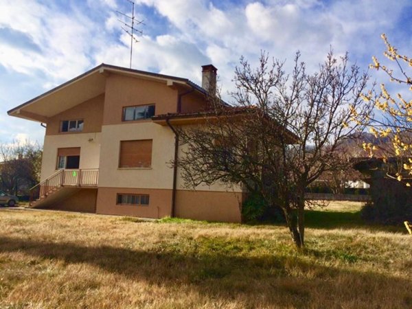 casa indipendente in vendita a Cavasso Nuovo
