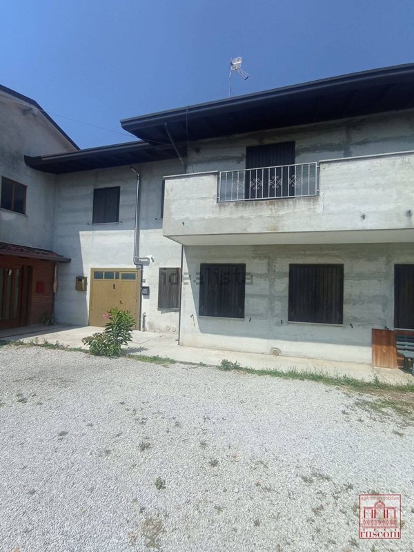 casa indipendente in vendita a Cavasso Nuovo