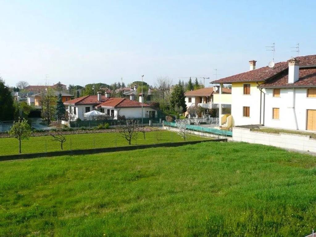 terreno edificabile in vendita a Chions