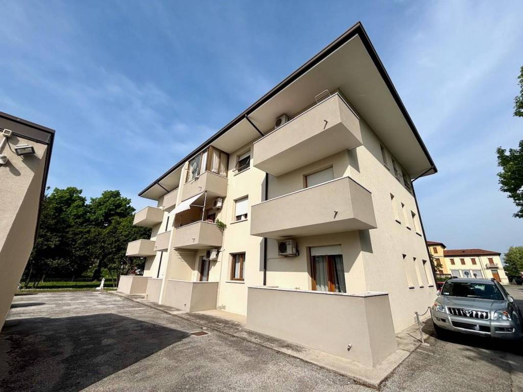 appartamento in vendita a Chions in zona Villotta