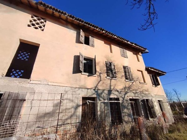 casa indipendente in vendita a Chions
