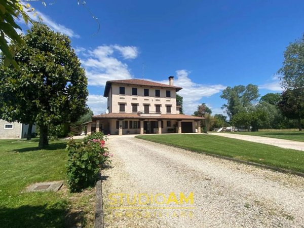 casa indipendente in vendita a Chions in zona Villotta