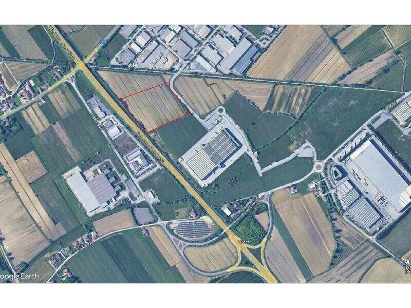 terreno industriale in vendita a Chions