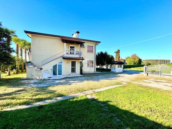 casa indipendente in vendita a Chions