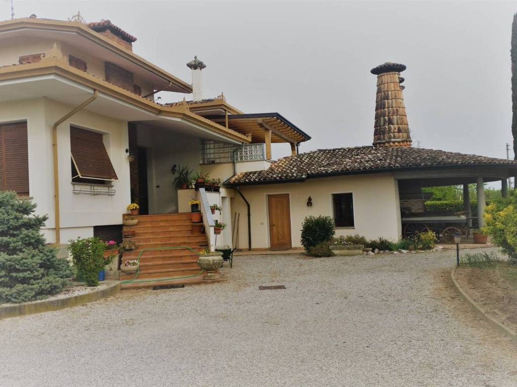 casa indipendente in vendita a Chions