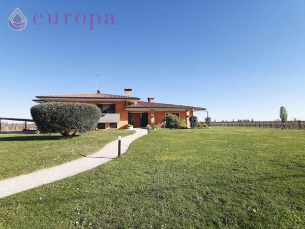 casa indipendente in vendita a Chions