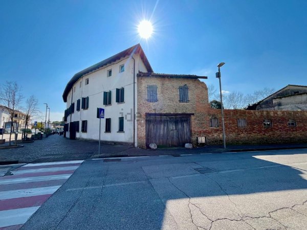 casa indipendente in vendita a Chions