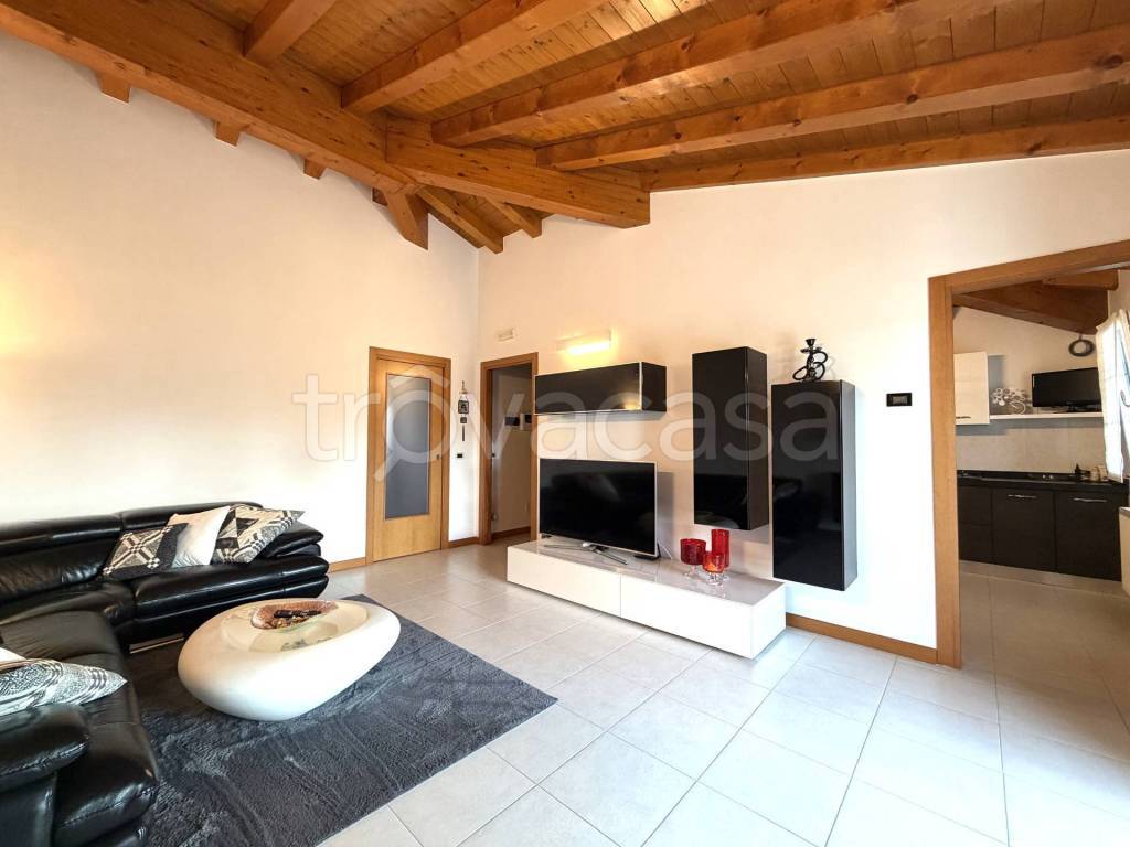 appartamento in vendita a Chions in zona Villotta