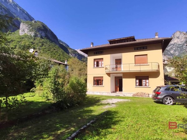 casa indipendente in vendita a Cimolais