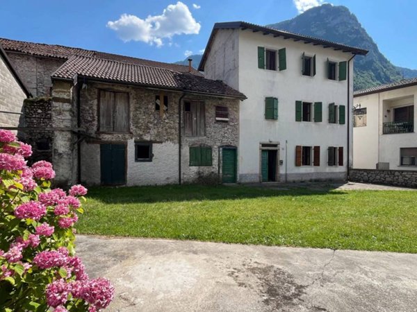 casa indipendente in vendita a Cimolais