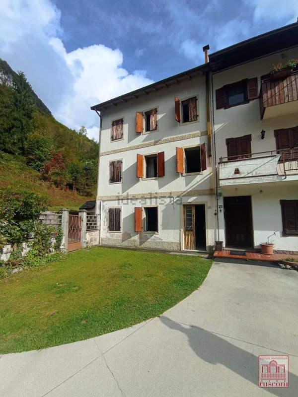 casa indipendente in vendita a Cimolais