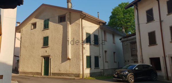 appartamento in vendita a Cimolais