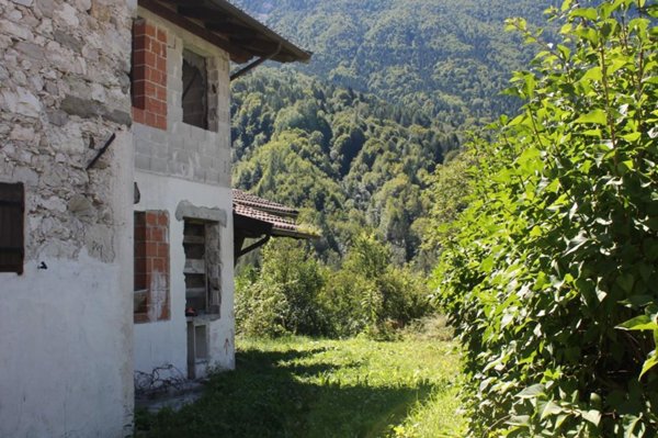 casa indipendente in vendita a Claut