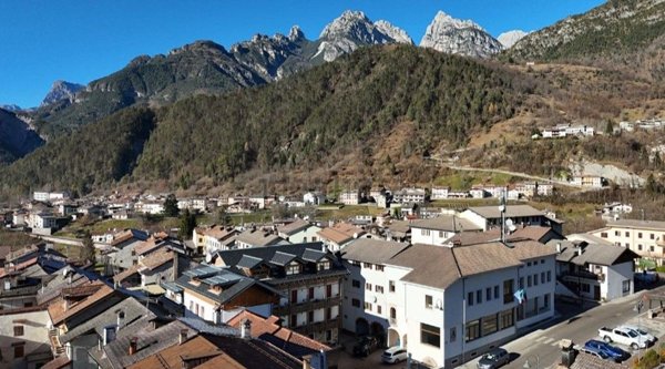 casa indipendente in vendita a Claut