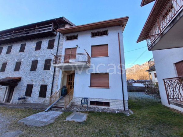 casa indipendente in vendita a Claut