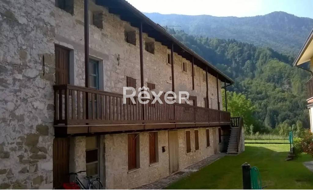 casa indipendente in vendita a Claut