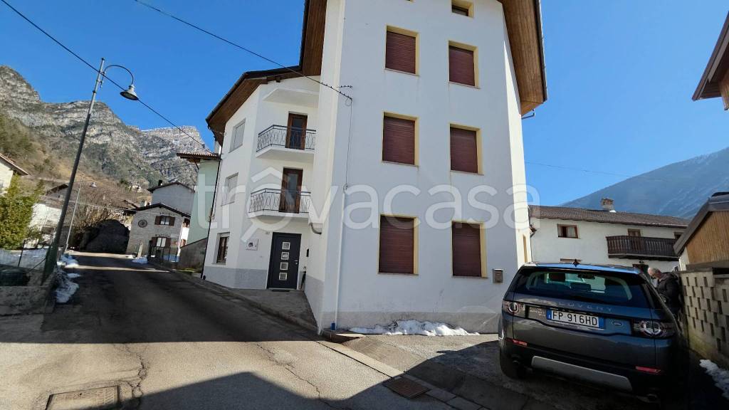 casa indipendente in vendita a Claut