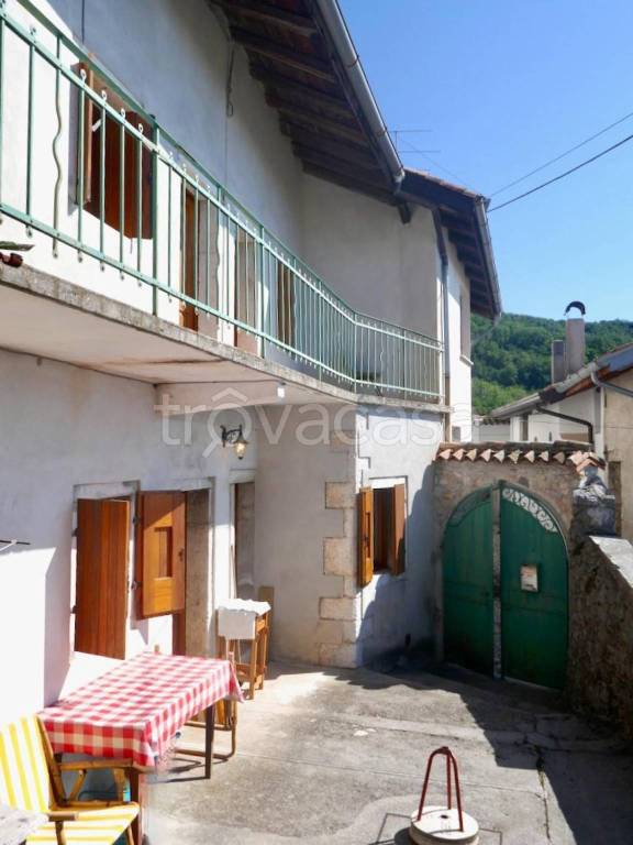 casa indipendente in vendita a Clauzetto