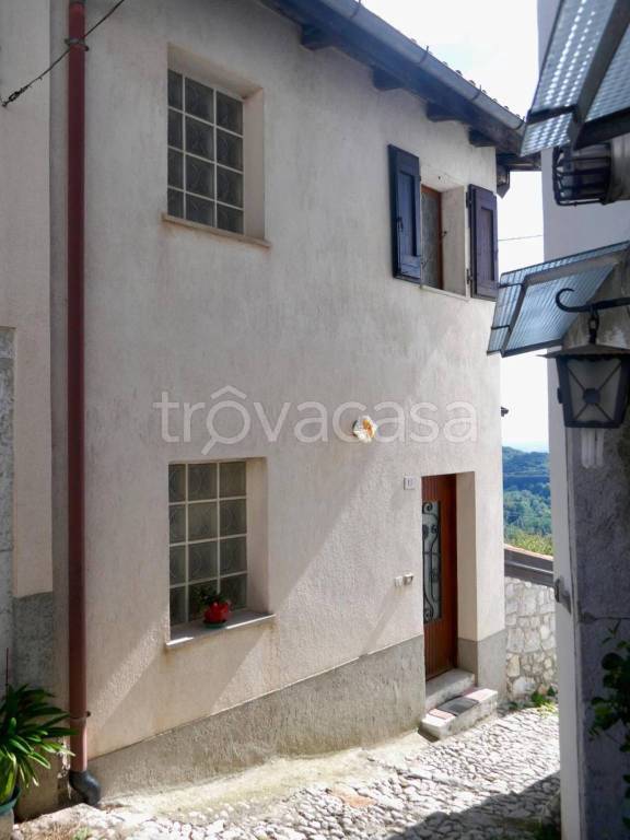 casa indipendente in vendita a Clauzetto
