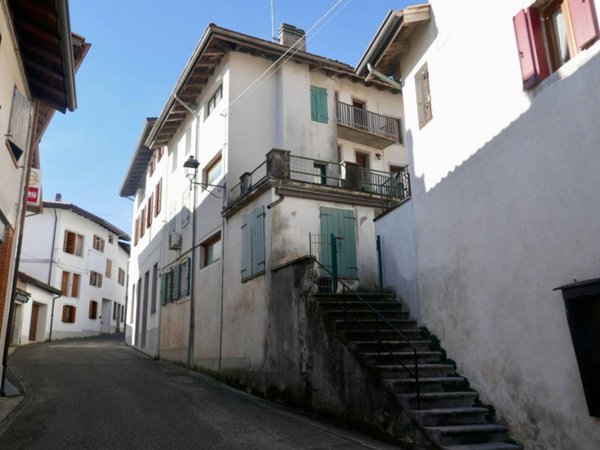 casa indipendente in vendita a Clauzetto