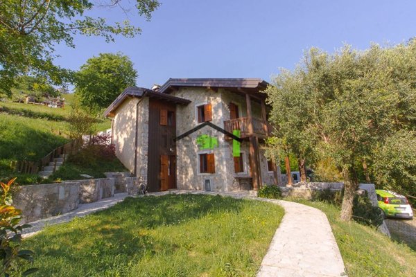 casa indipendente in vendita a Clauzetto