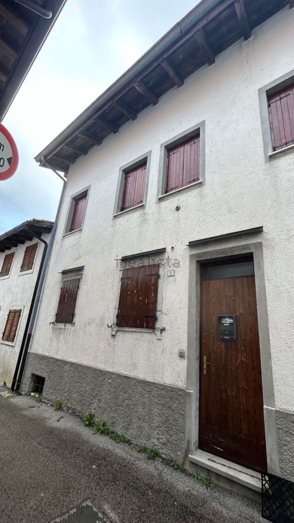 casa indipendente in vendita a Clauzetto