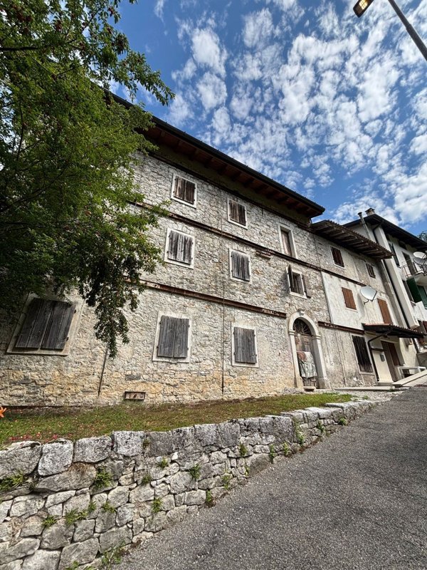 casa indipendente in vendita a Clauzetto