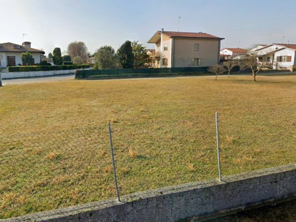 terreno edificabile in vendita a Cordenons