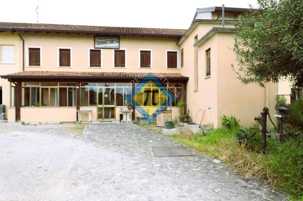 casa indipendente in vendita a Cordenons