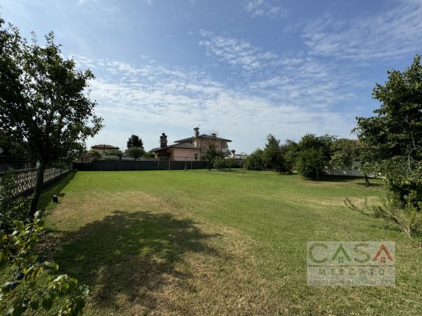casa indipendente in vendita a Cordenons