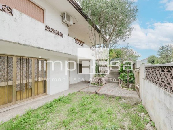 casa indipendente in vendita a Cordenons