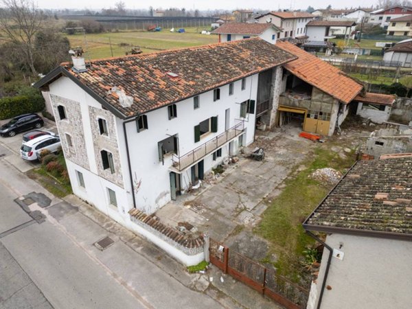 casa indipendente in vendita a Cordenons