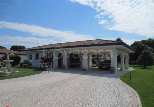 casa indipendente in vendita a Cordenons