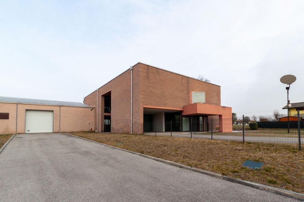 ufficio in vendita a Cordenons