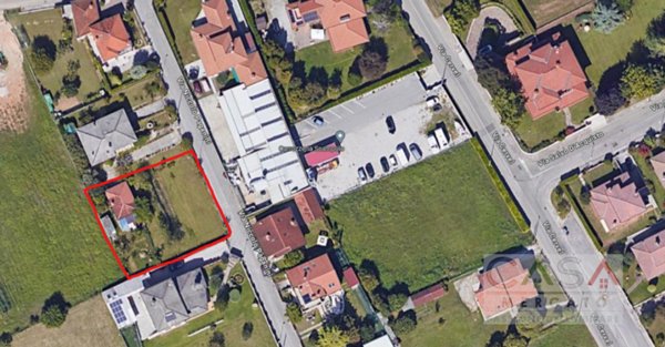 casa indipendente in vendita a Cordenons
