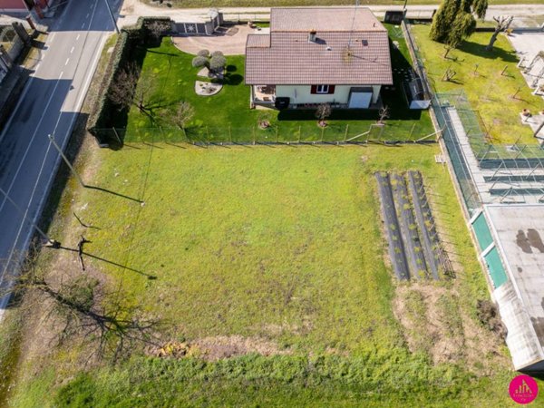 terreno agricolo in vendita a Cordenons