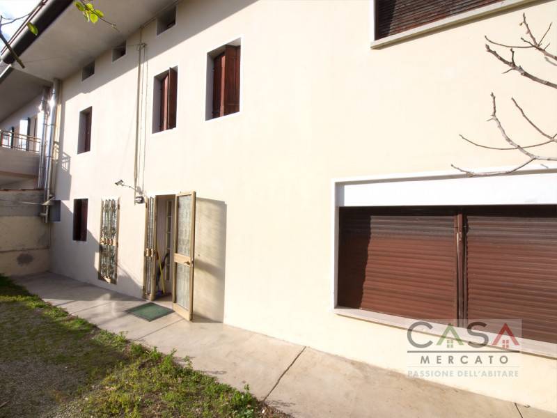 casa indipendente in vendita a Cordenons