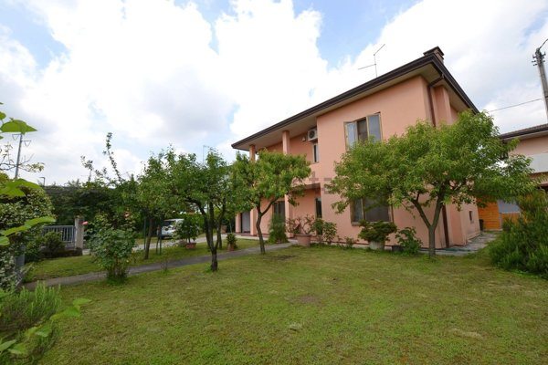 casa indipendente in vendita a Cordenons