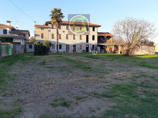 casa indipendente in vendita a Cordenons