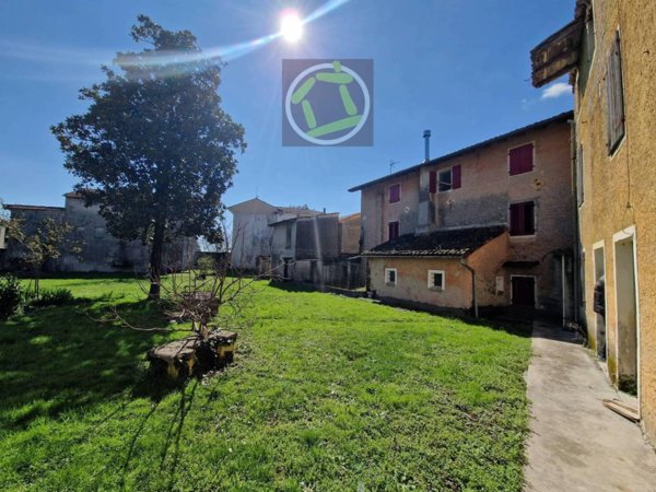 casa indipendente in vendita a Cordenons