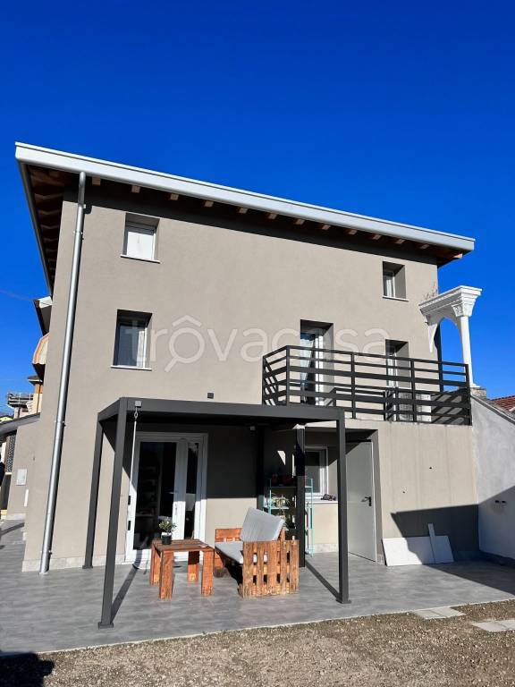 casa indipendente in vendita a Cordenons