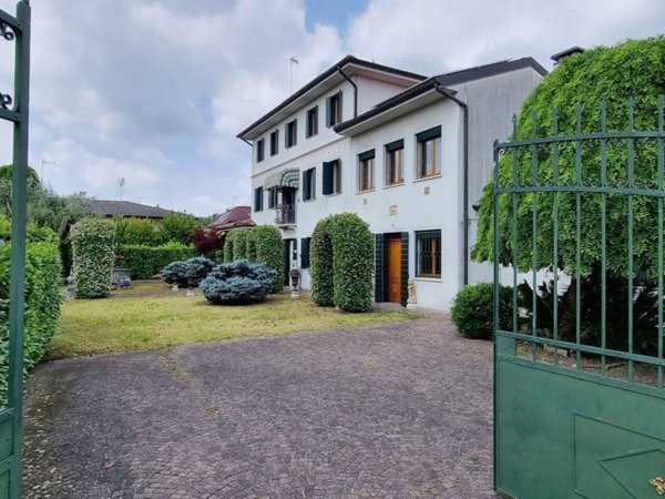 casa indipendente in vendita a Cordenons
