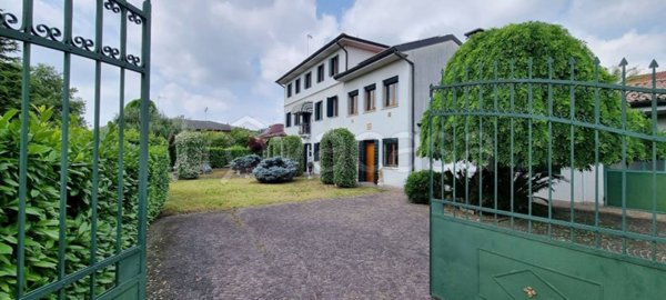 casa indipendente in vendita a Cordenons
