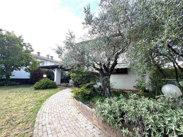 casa indipendente in vendita a Cordenons