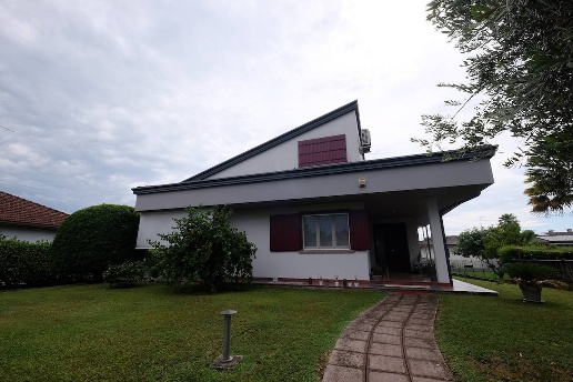 casa indipendente in vendita a Cordenons