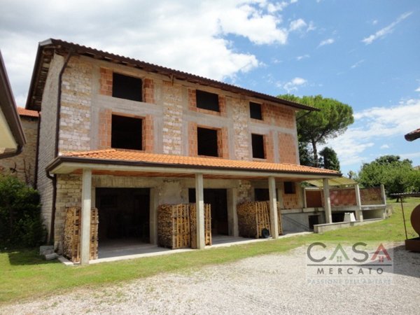 casa indipendente in vendita a Cordenons