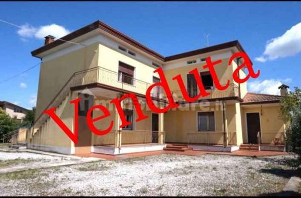 casa indipendente in vendita a Cordenons