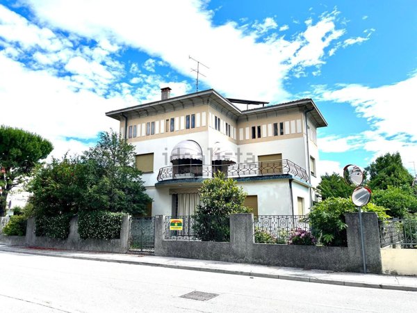 casa indipendente in vendita a Cordenons